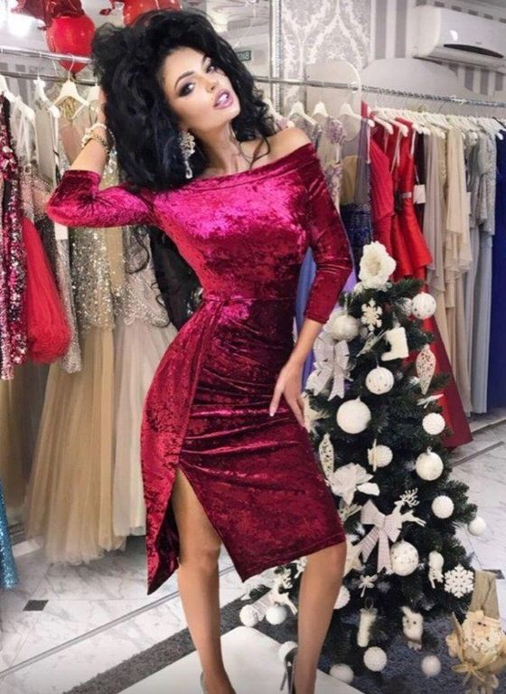 Бархатное платье для вечеринки