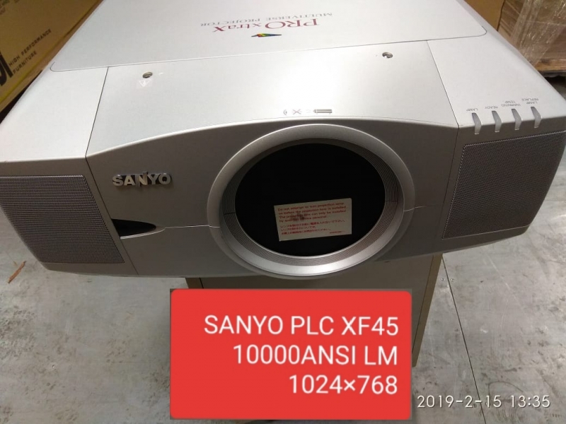 Проектор SANYO PLC XF45